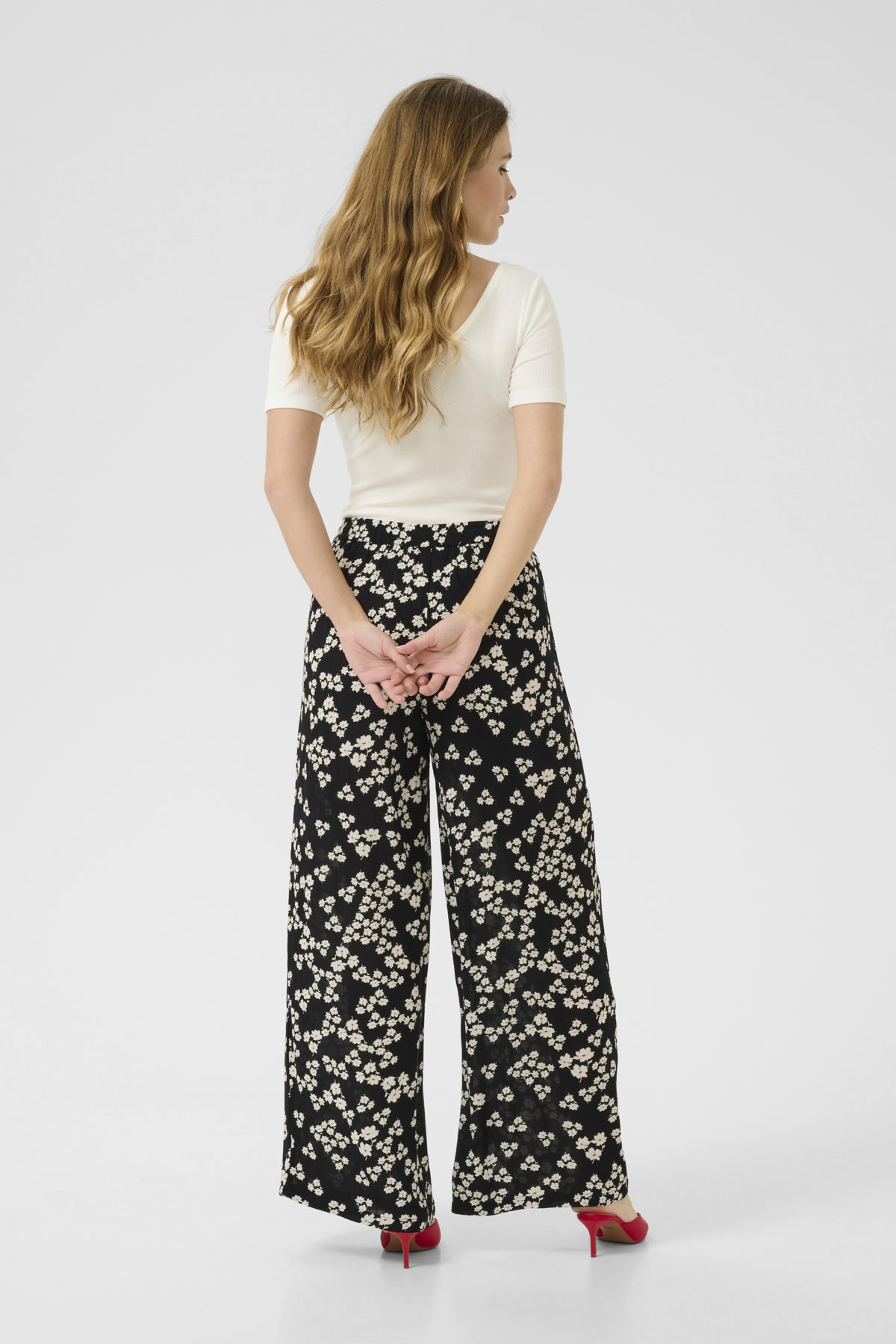 KAthora Amber Pants Black/Chalk/Red Petit Fleur - 10510037