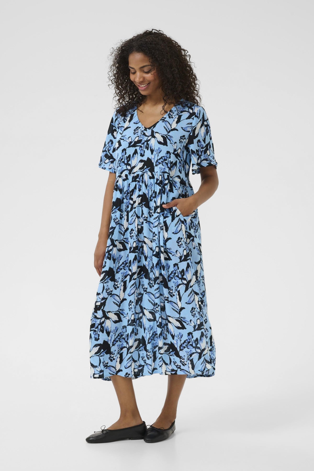 KAjessi Amber Dress Blue Graphic Flower - 10510336