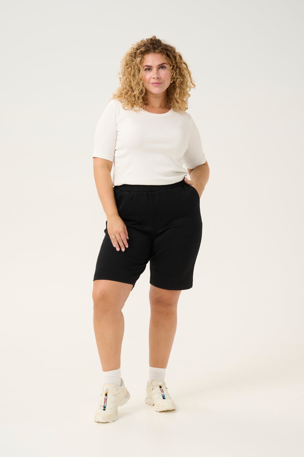 KCannita Shorts Black deep - 10583279