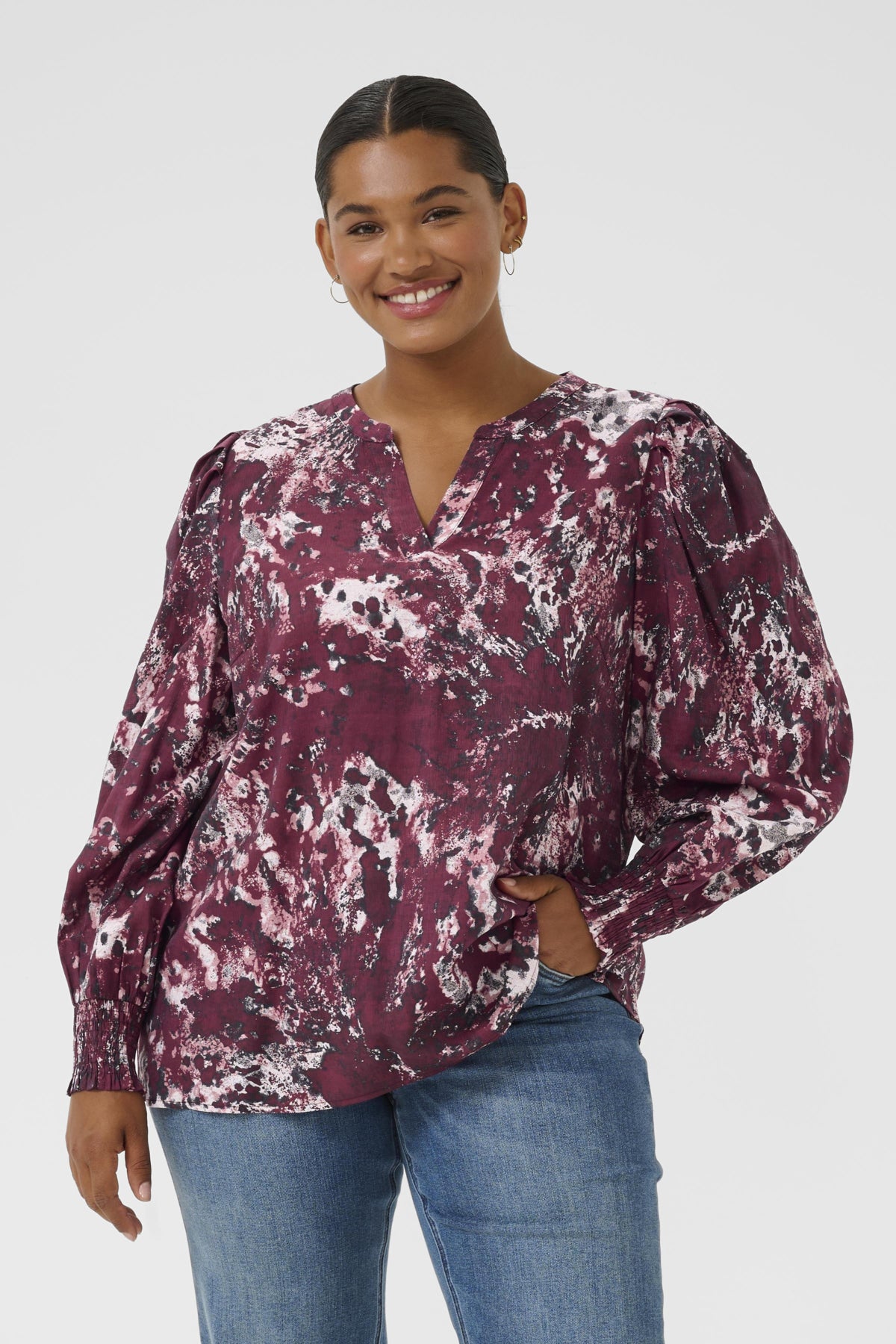 KCmina Blouse Red/Black Abstract Graphic - 10583677