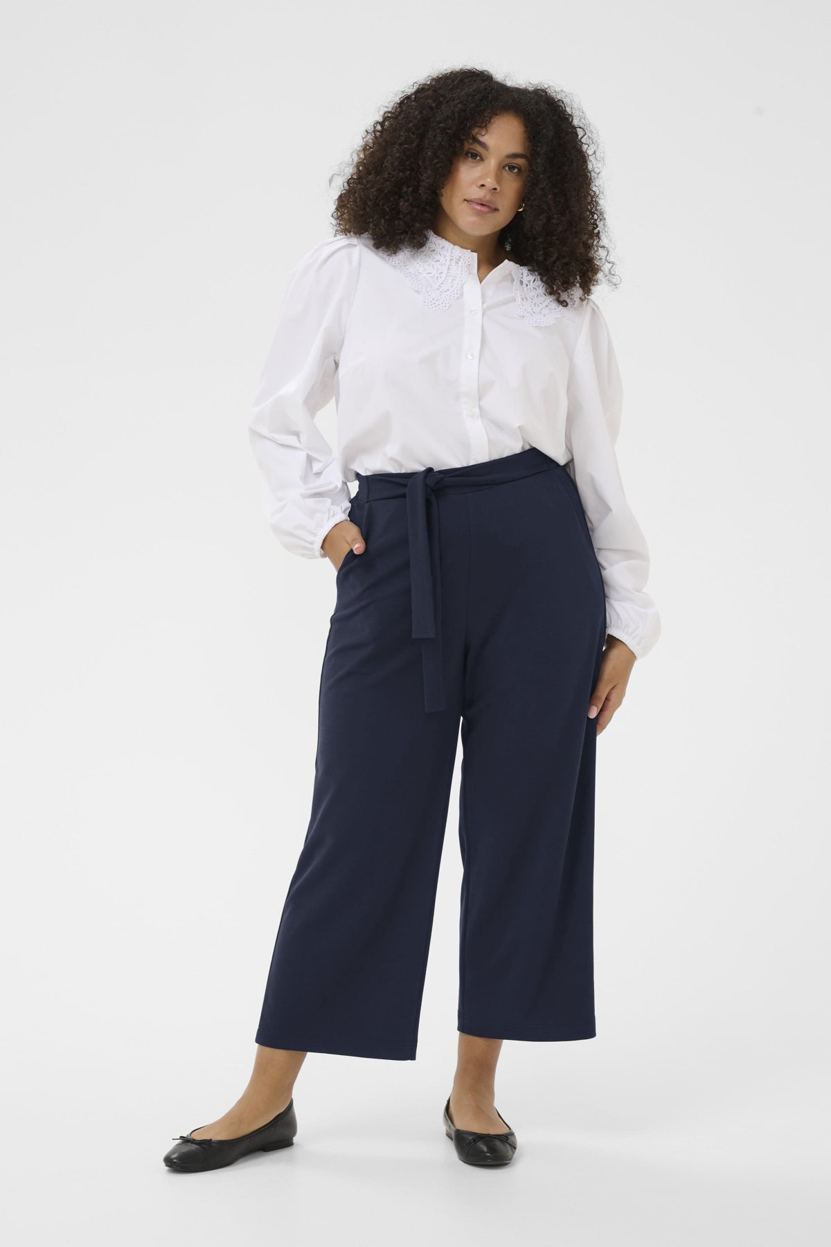 KCpheolo Cropped Pants Midnight Marine - 194020 - 10584091