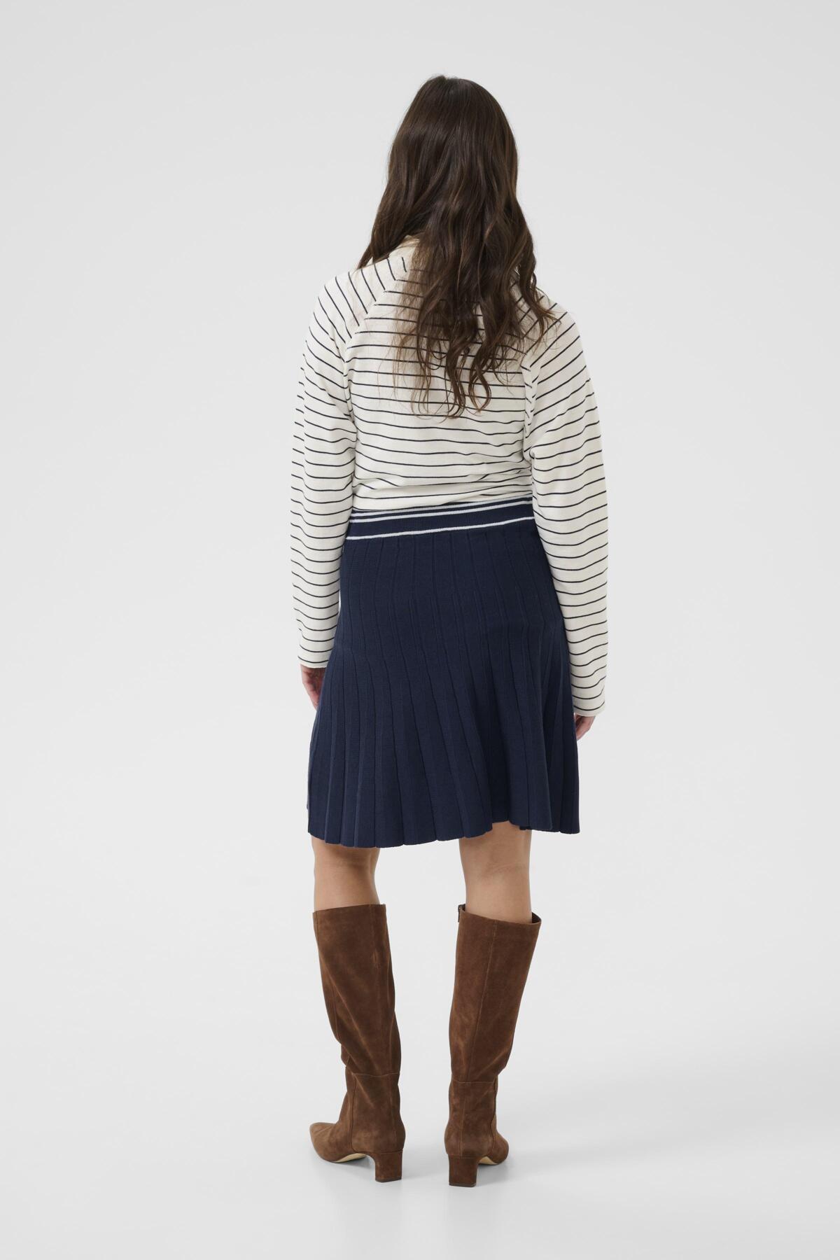 CRVillea Skirt Navy Blazer - 193923 - 10614617