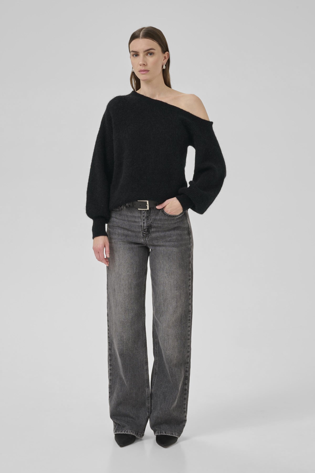 SivaMW Knit Off Shoulder Black - 10705317