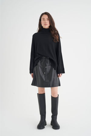 121598Black