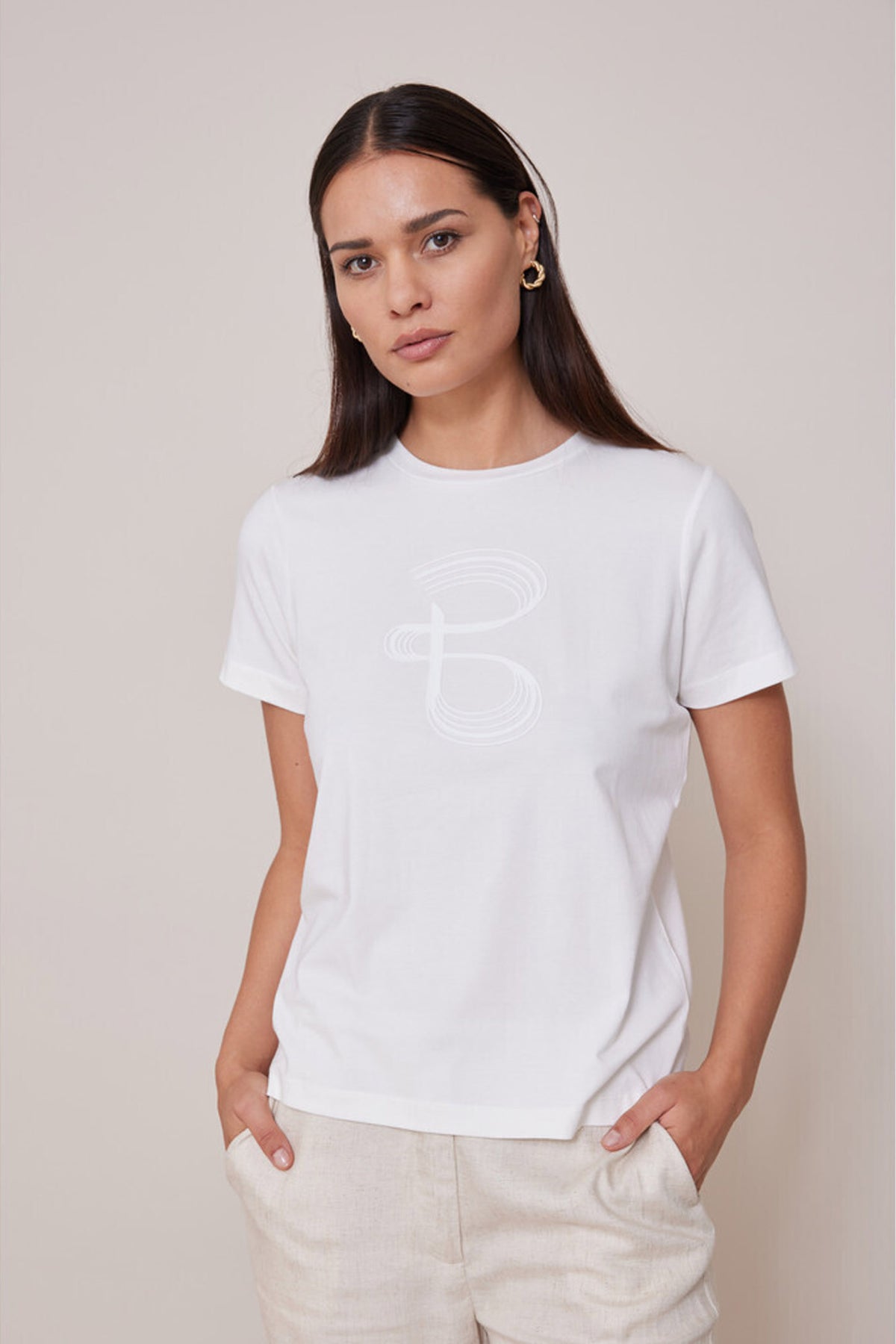 AlnusBBRuba tee White - BBW4000
