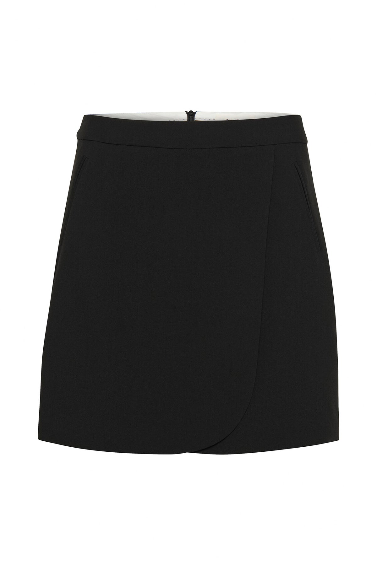 154643Black