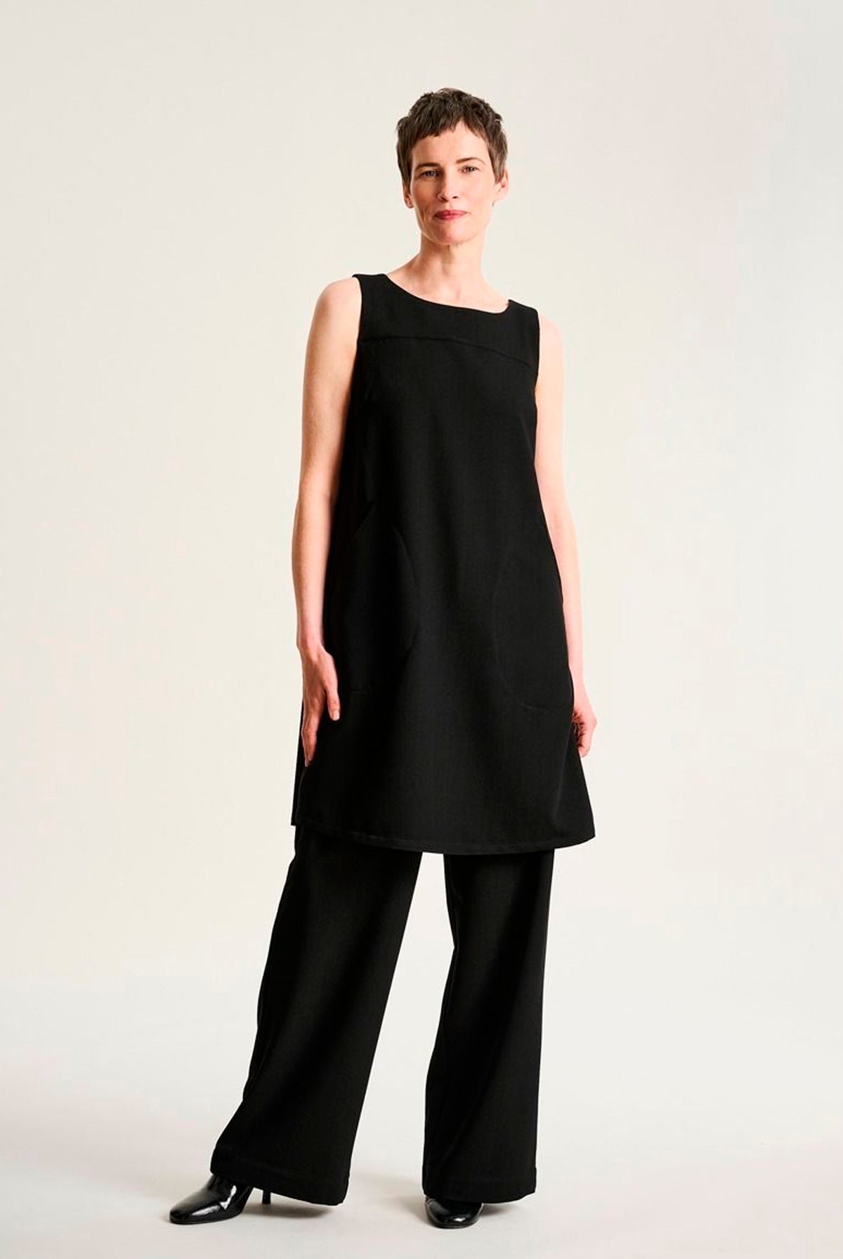 Sayaka Ærmeløs kjole Black - 266-2481-5822