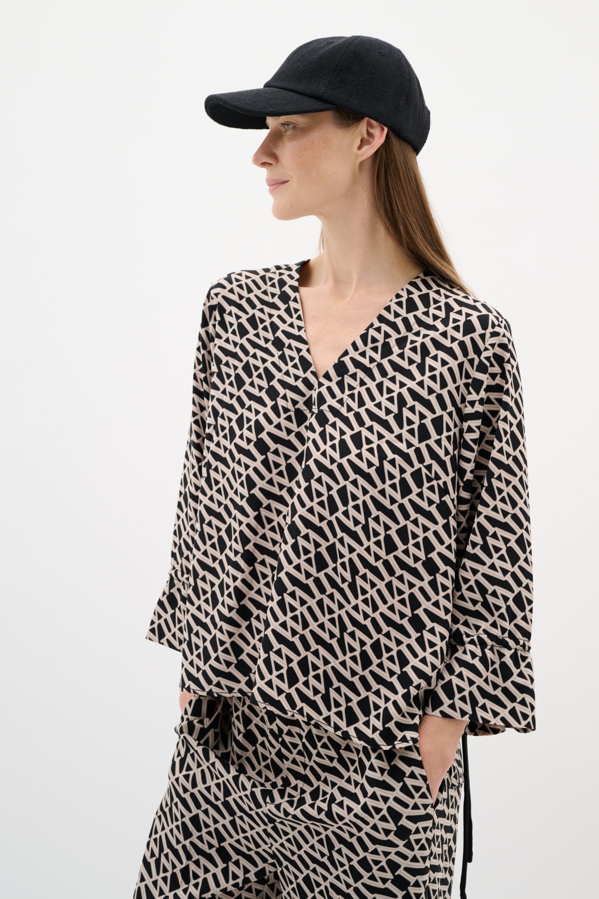 YolineIW Top IW Letters - 30110637
