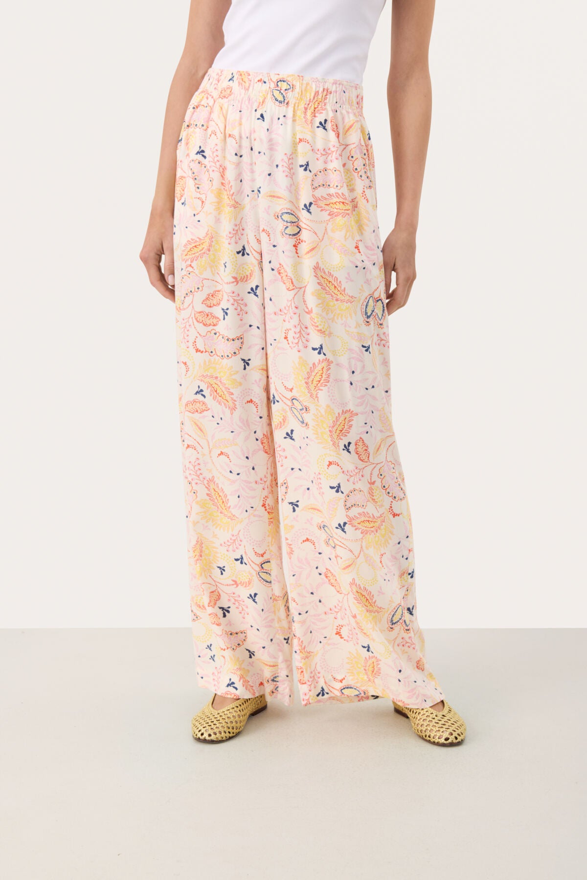 AlfiesPW PA Multi Paisley Print