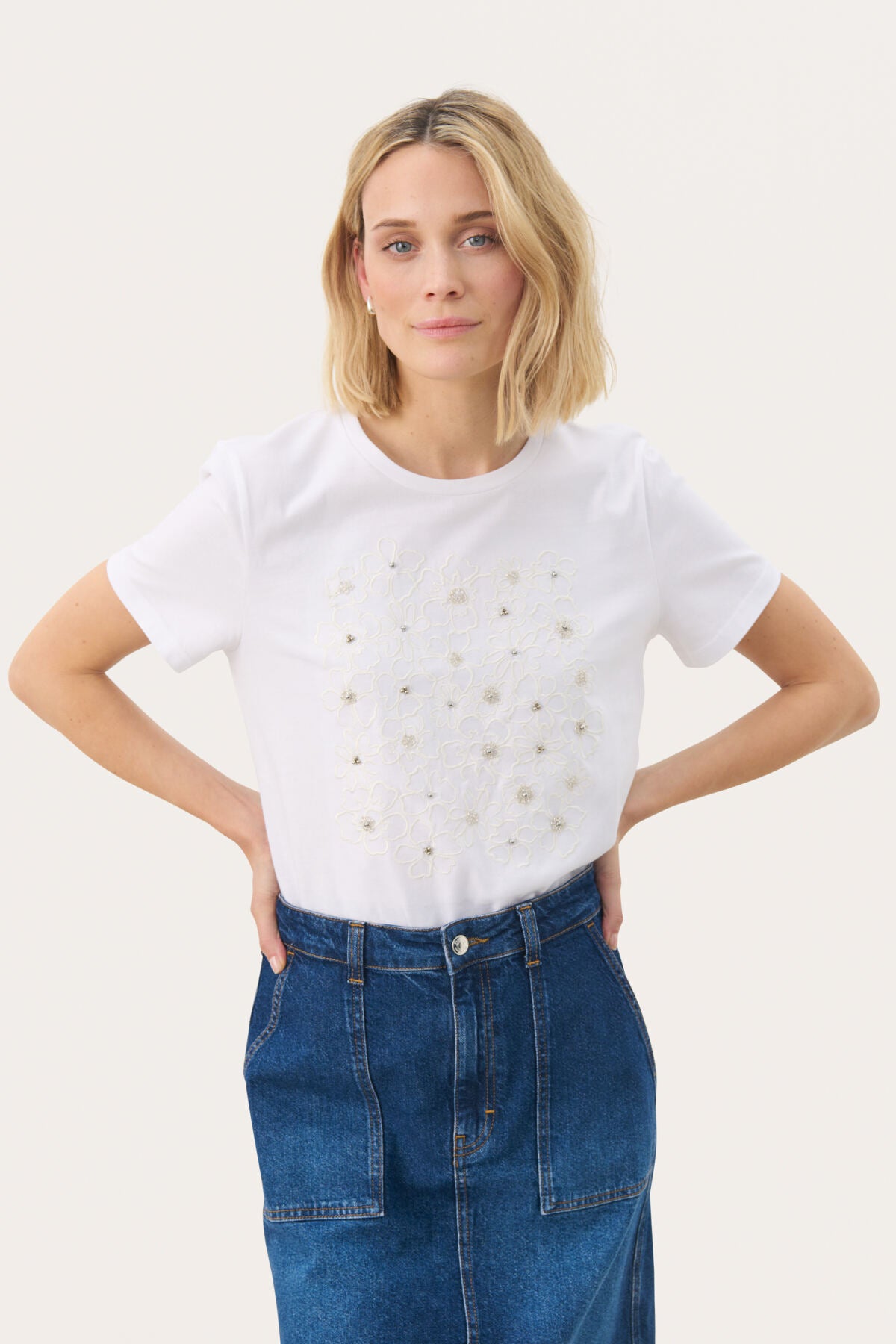 MaggiPW TS White Embroidery - 30309872