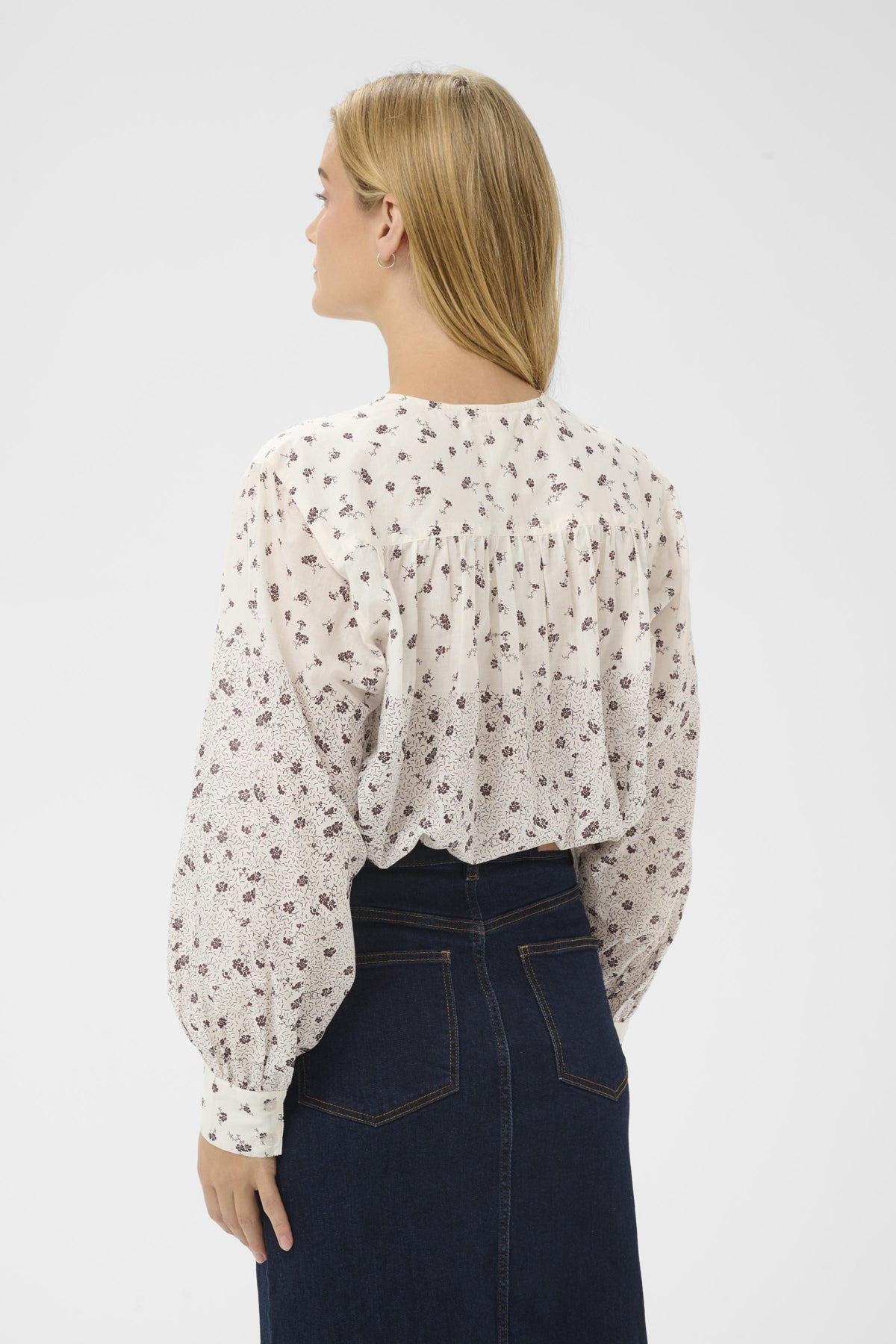 YaninaPW BL Whispering White Fragile Print - c
