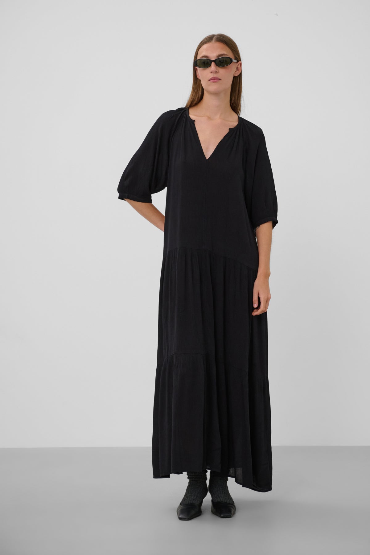 SLZaya Flowy Maxi Dress SS Black
