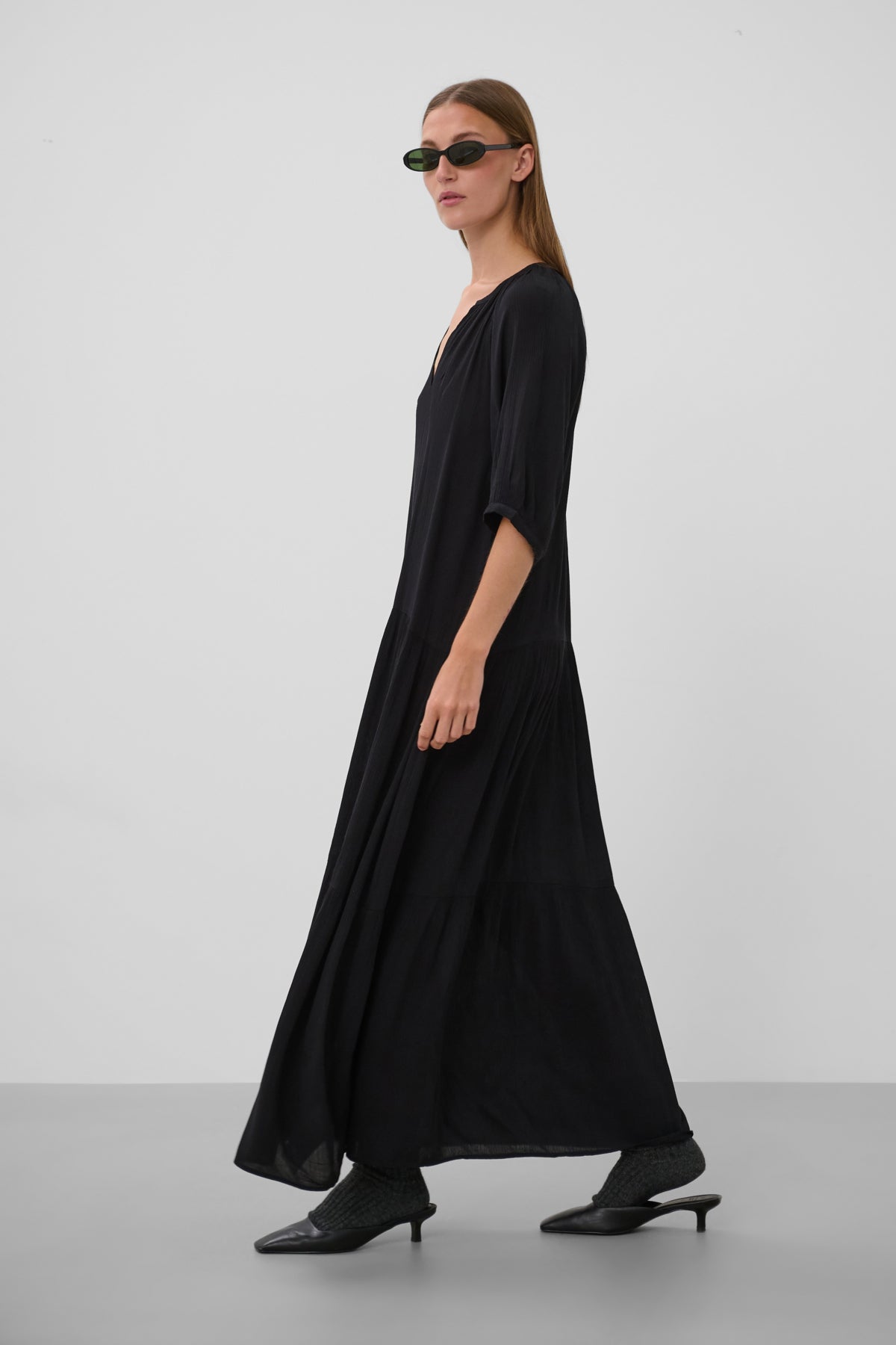 SLZaya Flowy Maxi Dress SS Black