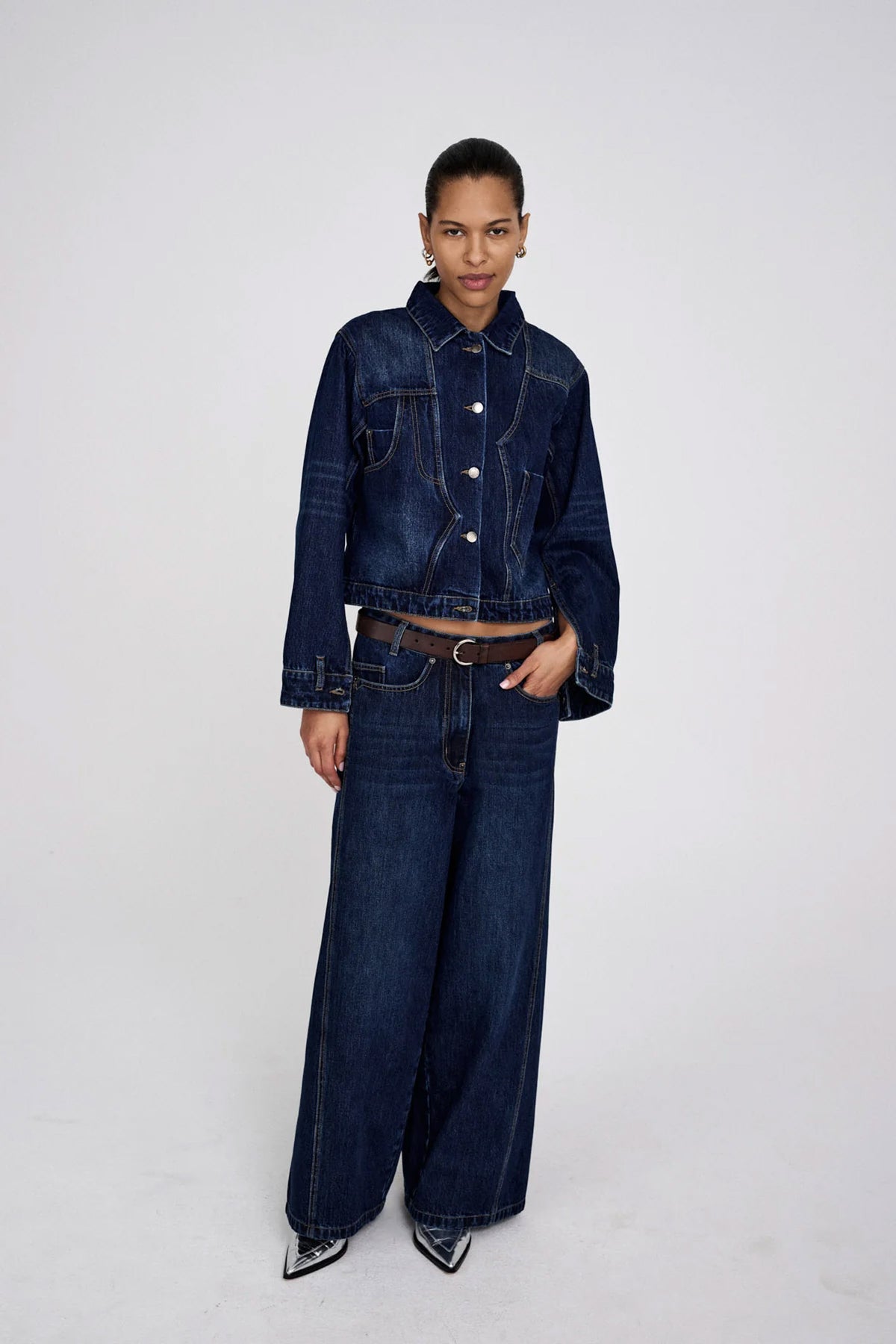 Janny Dark Wash Denim - W25320104