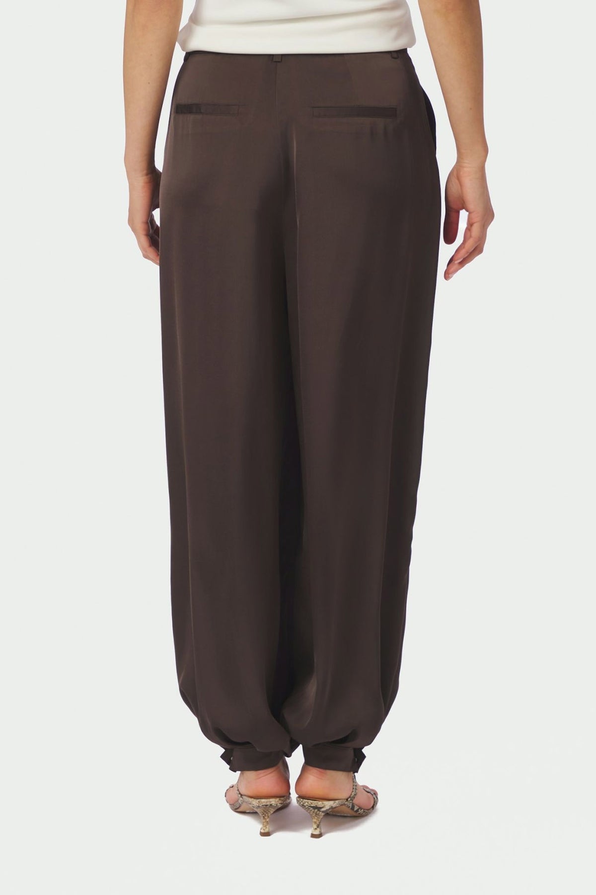 Fayla Drapy Satin Balloon Pant Dark brown - 167418