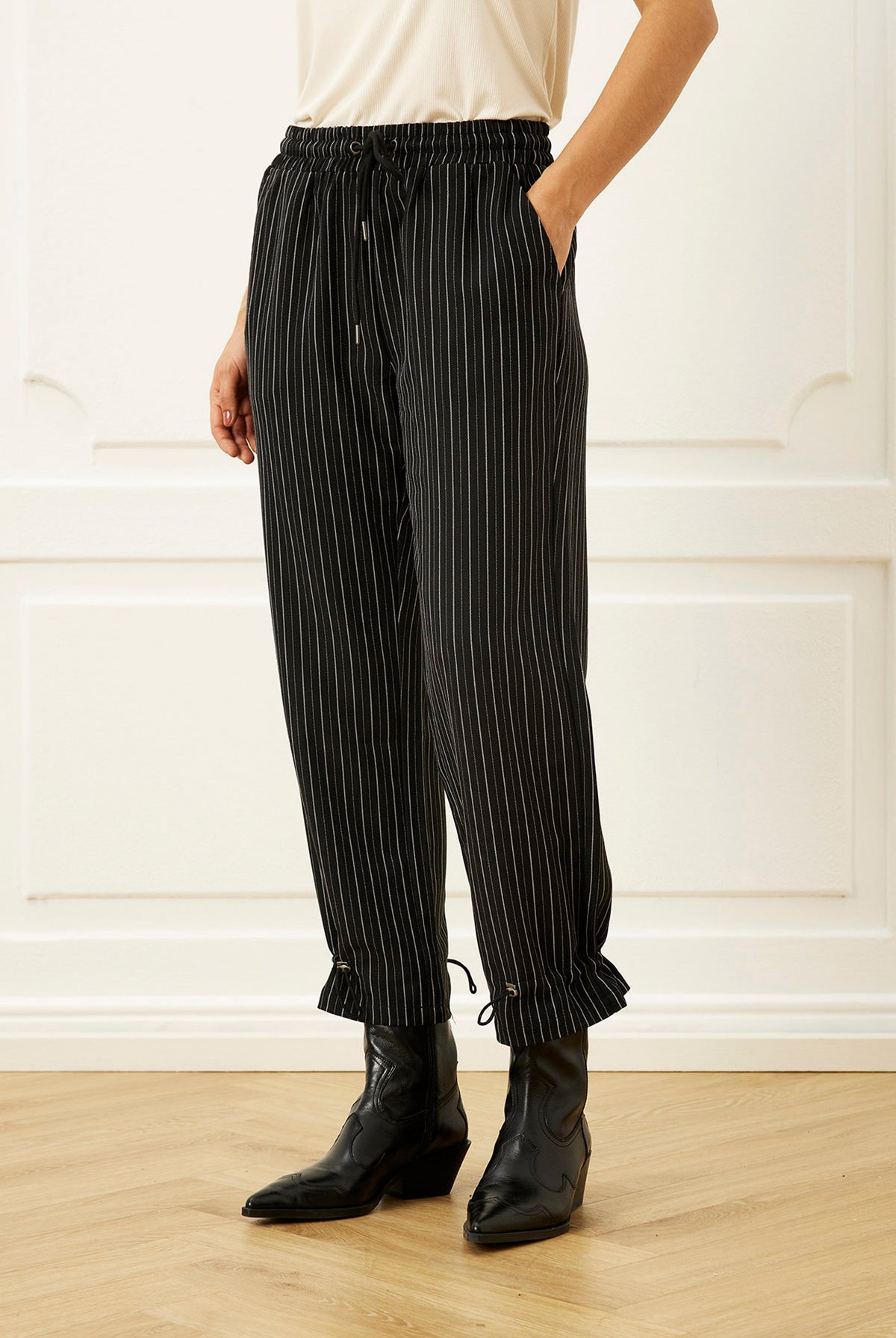 Hilda pants SORT - 16053