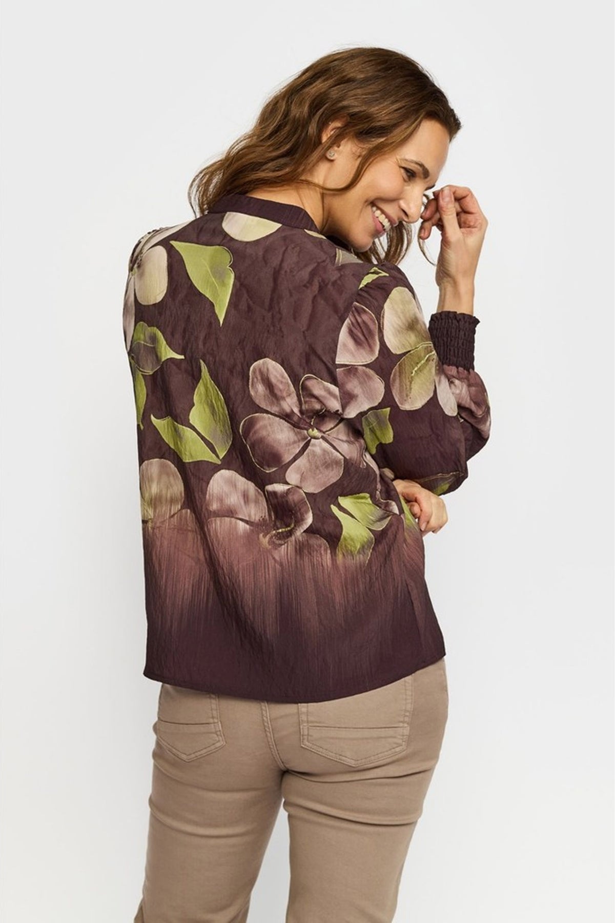 MELINA BROWN FLOWERS - 10214411454