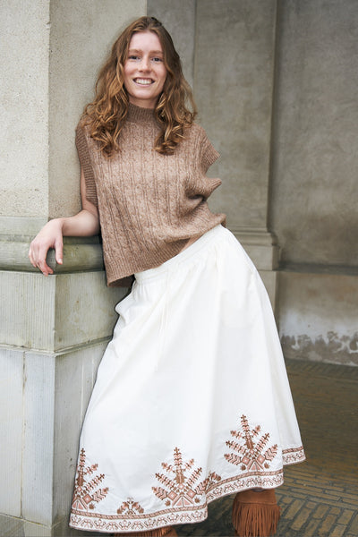 Finnll Knit Vest Sl CAMEL - 26422-5027 Thumbnail