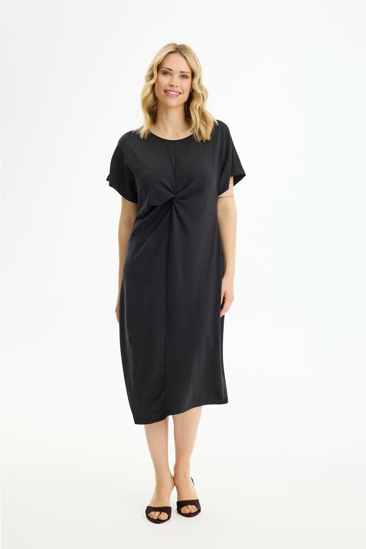 Paloma dress SORT - 17191