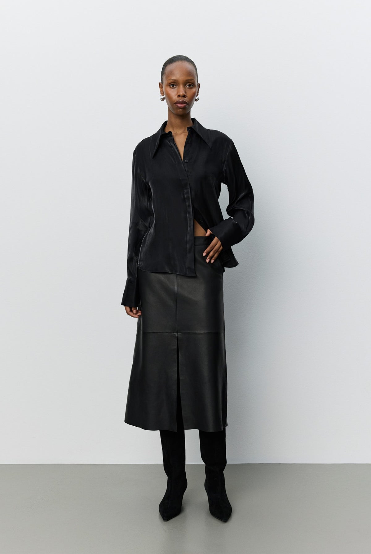 Wallysw Shiny Fitted Shirt Black - S264145