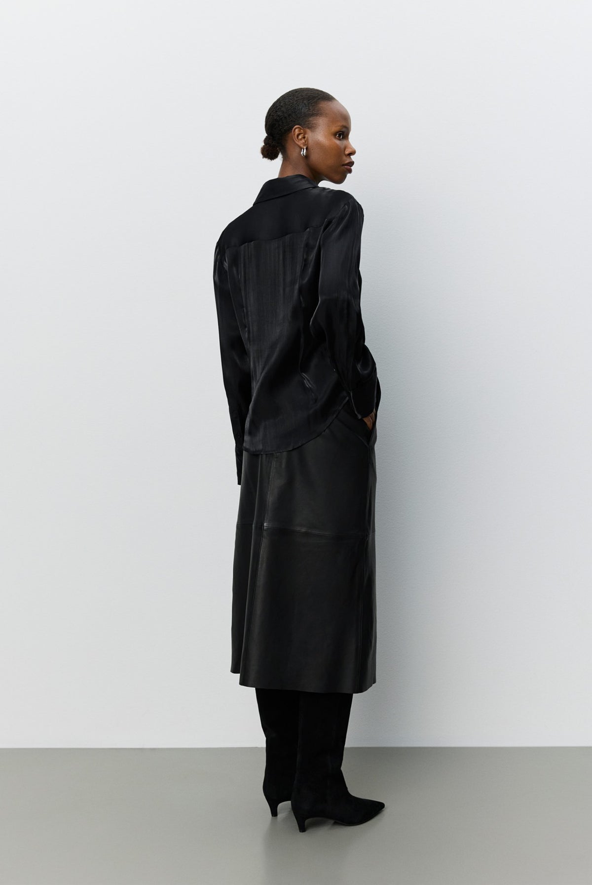 Wallysw Shiny Fitted Shirt Black - S264145